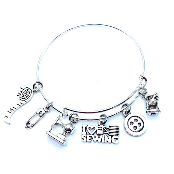 Seamstress Bracelet I Love Sewing - Picture 1 of 7